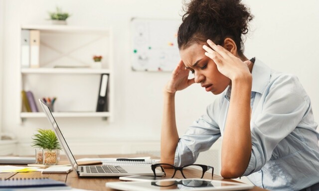 STRESSER MYE: Noen kan la seg stresse lettere enn andre. FOTO: NTB Scanpix STRESSER MYE: Noen kan la seg stresse lettere enn andre. FOTO: NTB Scanpix